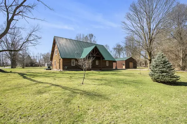 426 Elizabeth Street, Buchanan, MI 49107-1411