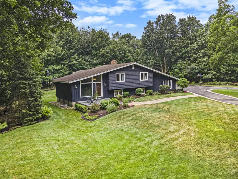 2274 Perry Street, Holland, MI 49424