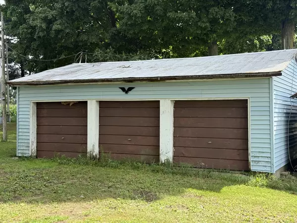 Reading, MI 49274,629 S Fremont Road