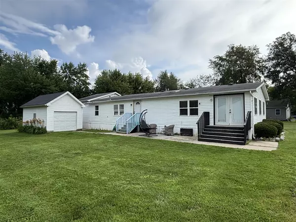 1118 E Chicago Road, Quincy, MI 49082-9502