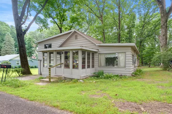 52547 Silver Saddle Drive, Grand Junction, MI 49056-9457