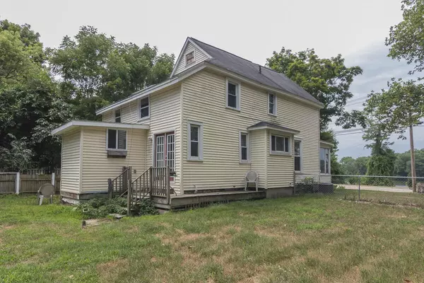 Paw Paw, MI 49079,642 N Kalamazoo Street