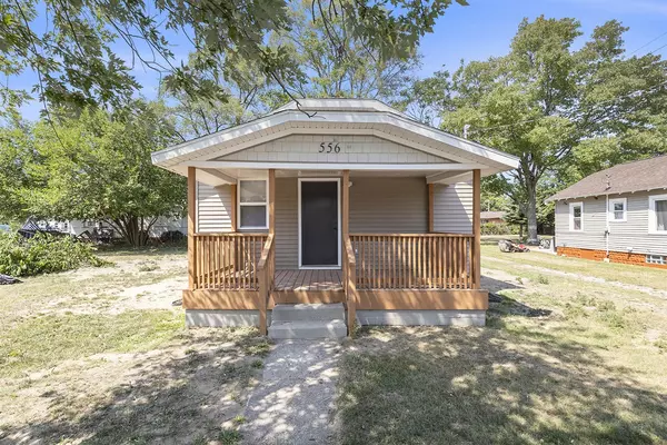 556 E Barney Avenue, Muskegon, MI 49444-1662