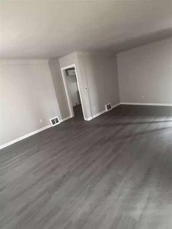 Detroit, MI 48228-3049,8824 Artesian Street