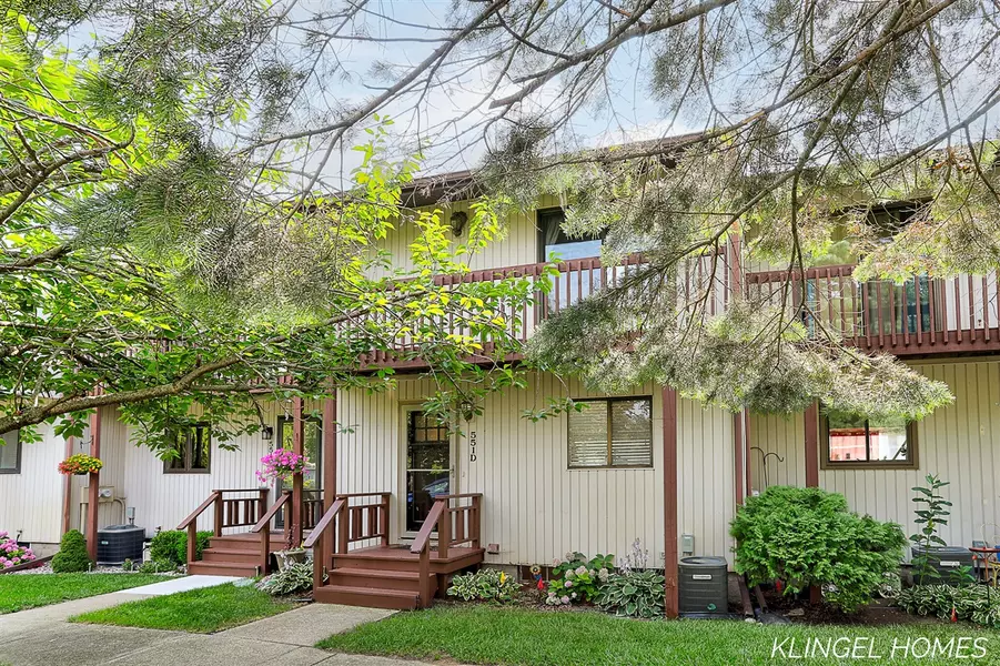 551 Gidley Circle, Grand Haven, MI 49417