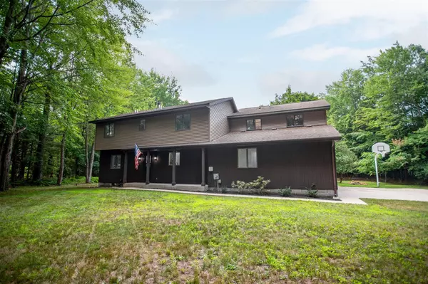 4983 W River Road, Muskegon, MI 49445-9608