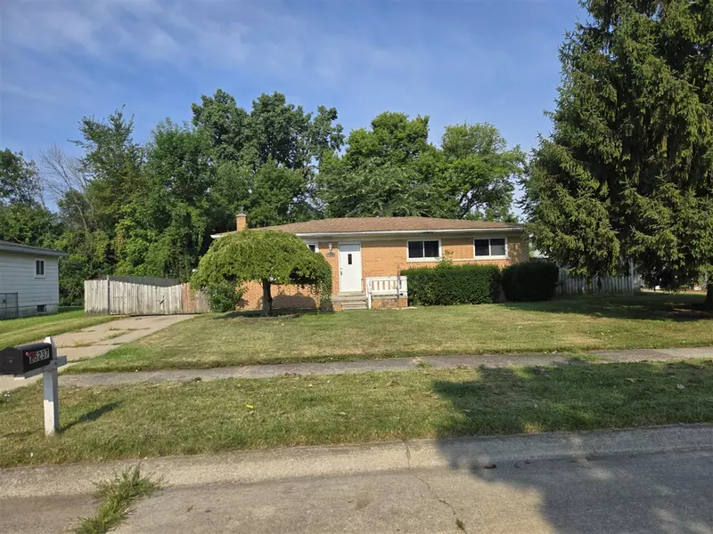 25237 Malvina Avenue, Warren, MI 48089-3605