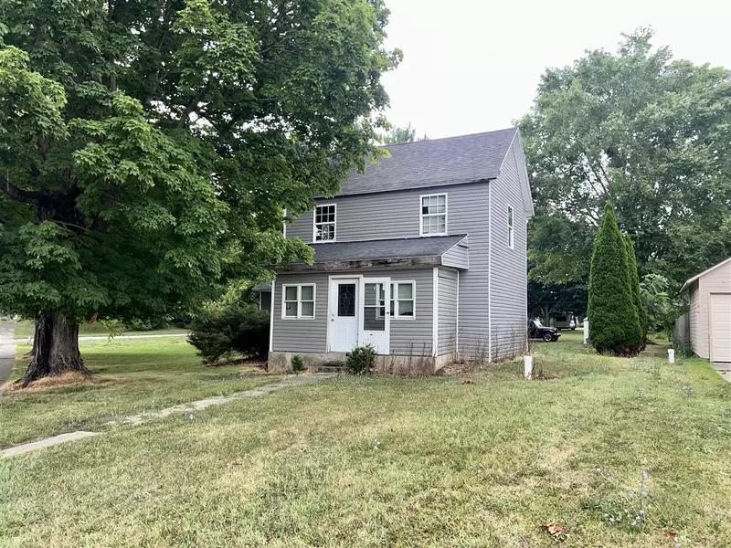 309 N Cleveland Avenue, Galien, MI 49113-9696
