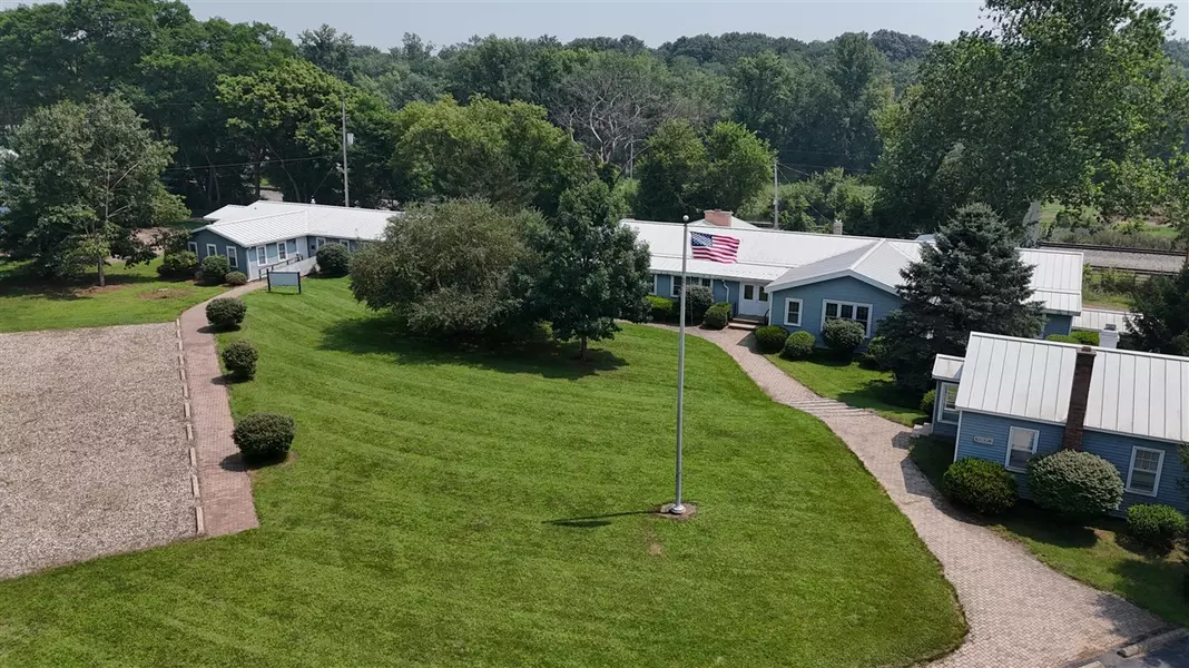 600 S Lincoln Street, Augusta, MI 49012-9758