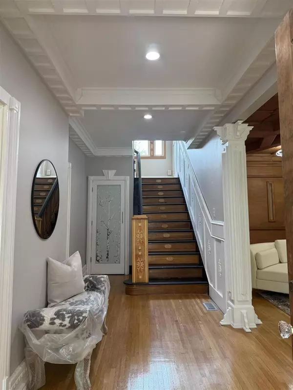 Detroit, MI 48206-1735,1646 W Chicago