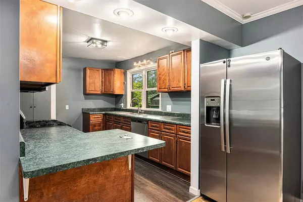 Three Rivers, MI 49093,909 Millard Street
