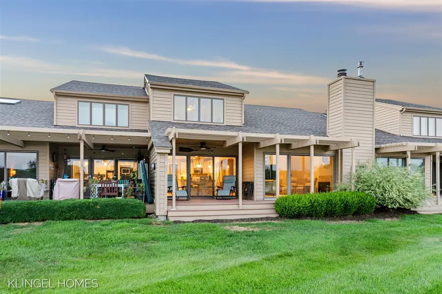 15784 Prospect Point Drive, Spring Lake, MI 49456-2803