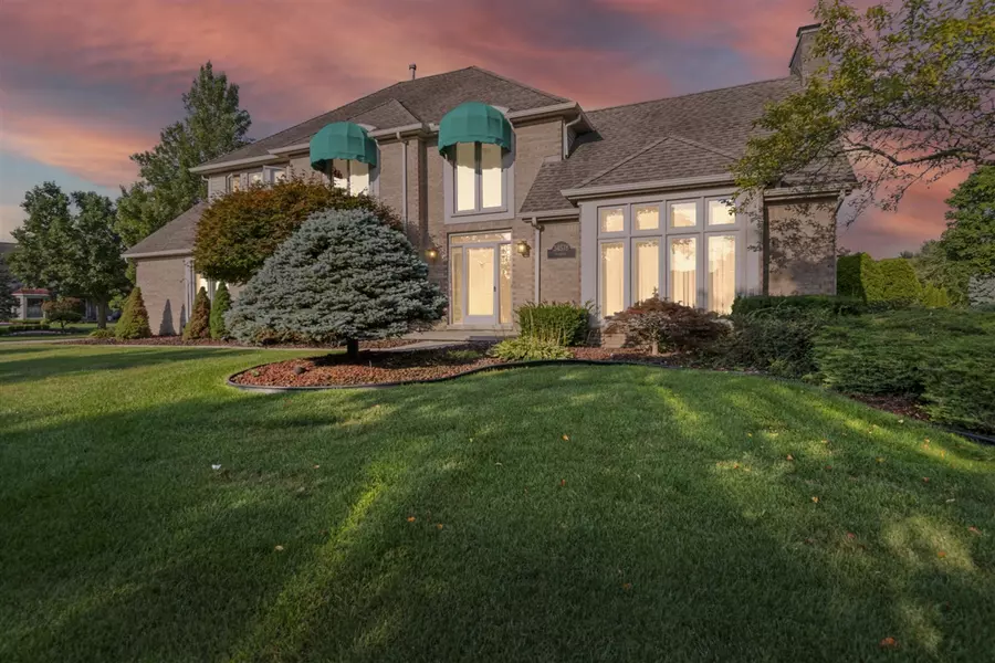 34578 Pembroke Avenue, Livonia, MI 48152-1164