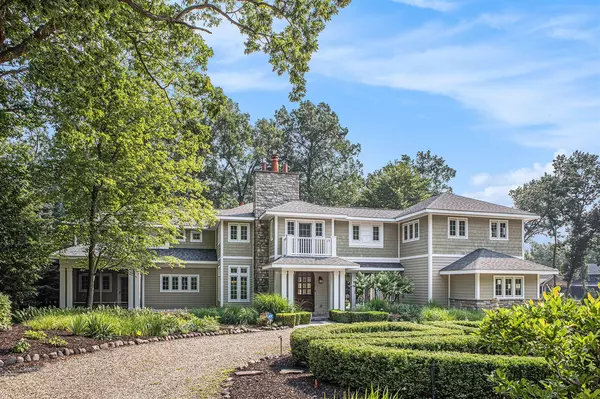 45308 Fairway Drive, New Buffalo, MI 49117-7929