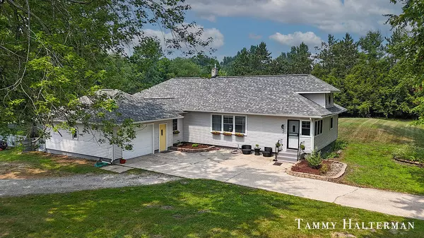 4037 S Brooks Road, Muskegon, MI 49444