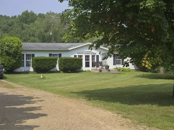 Horton, MI 49246,9400 Maple Dale