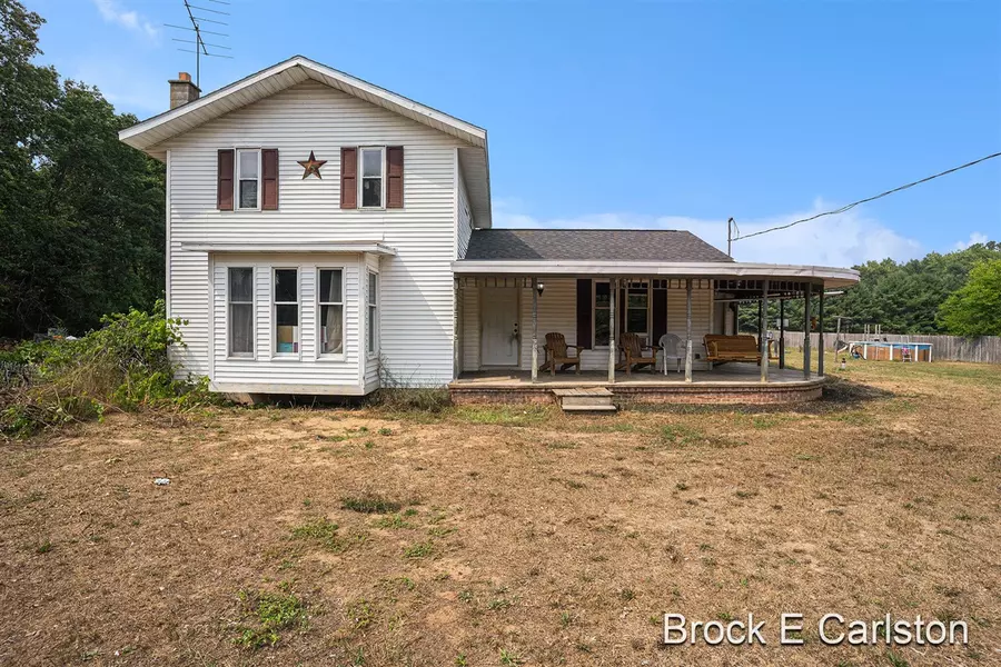 7012 Heights Ravenna Road, Fruitport, MI 49415