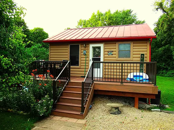 Gobles, MI 49055,3713 Peterson Drive