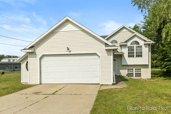 5589 Burlingame Avenue, Wyoming, MI 49509-9714