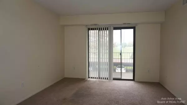 Ypsilanti, MI 48197,1493 Chateau Vert