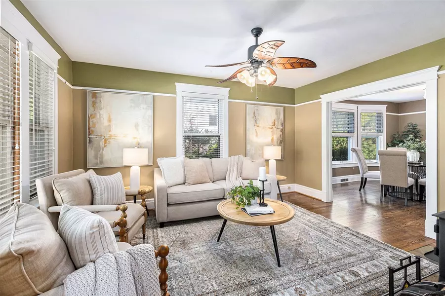 721 W Washington Street, Ann Arbor, MI 48103-4235