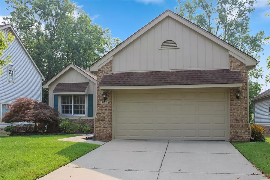 41589 Sleepy Hollow Drive, Novi, MI 48377-4500