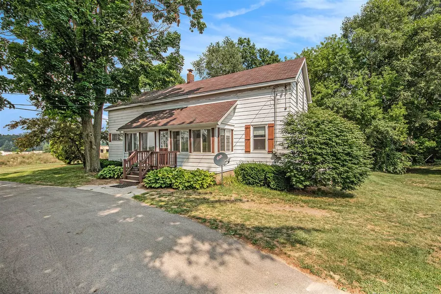 8386 Herrington Avenue, Belmont, MI 49306-9776