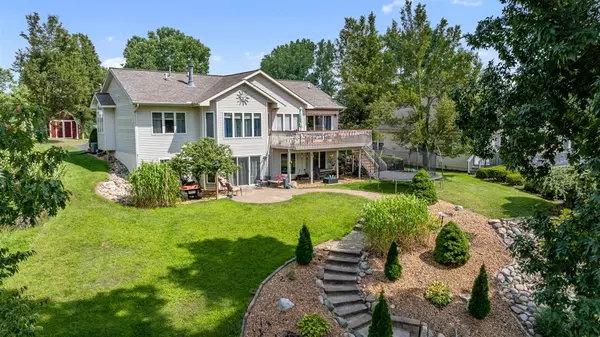 10590 Emerald Drive, Cement City, MI 49233