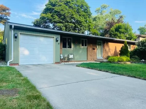 1342 Ardmoor Avenue, Ann Arbor, MI 48103-5348