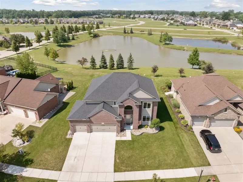 23772 Koszuta Avenue, Flat Rock, MI 48134-2123