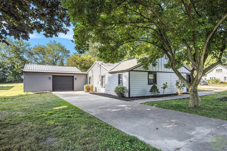 3632 Knapp Street, Grand Rapids, MI 49525-9500