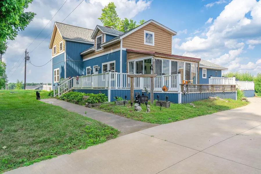 31173 County Road 687, Bangor, MI 49013-9629