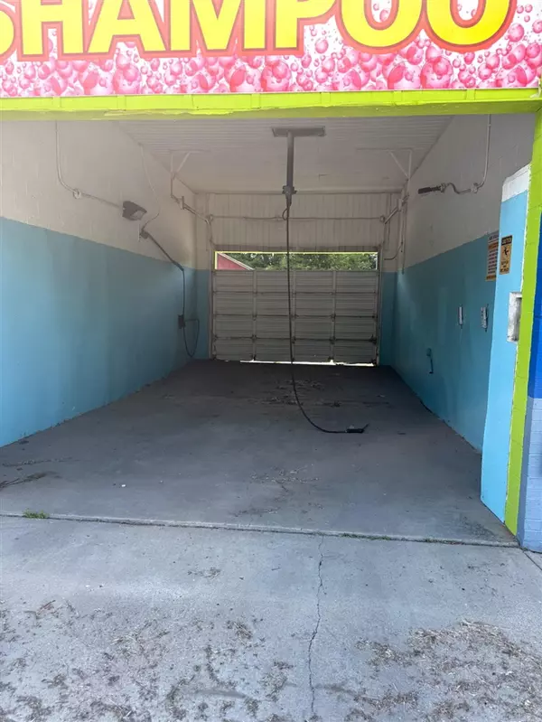 Lansing, MI 48911,5212 S Waverly Road