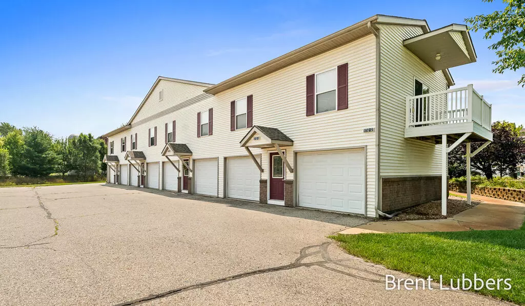 5712 E Town Drive, Hudsonville, MI 49426