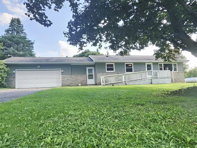 4511 State Road, Hillsdale, MI 49242