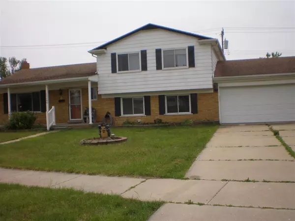 11104 IRENE Avenue, Warren, MI 48093-2563