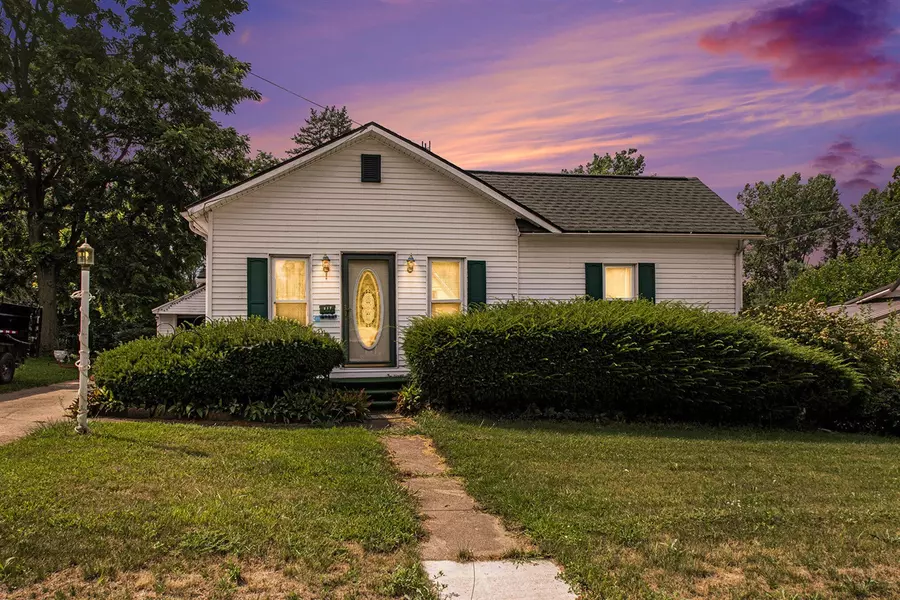 217 W State Street, Cassopolis, MI 49031-1354