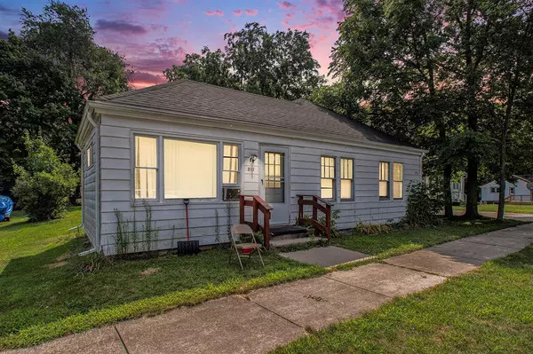 228 N First Street, Cassopolis, MI 49031