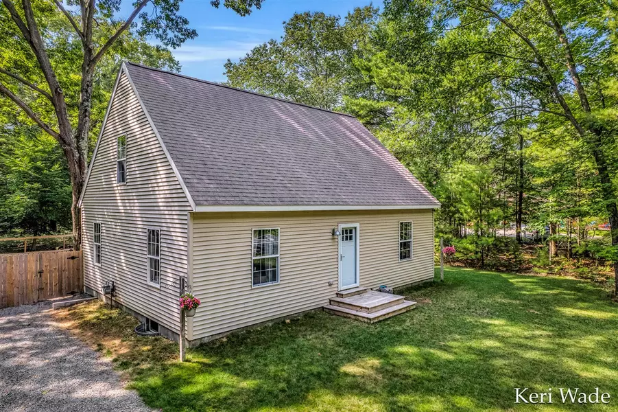 1321 N Scenic Drive, Muskegon, MI 49445-8625