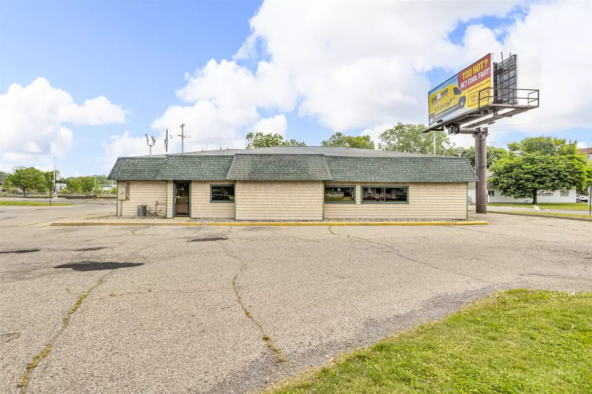Jackson, MI 49202-4026,1425 Wildwood Avenue