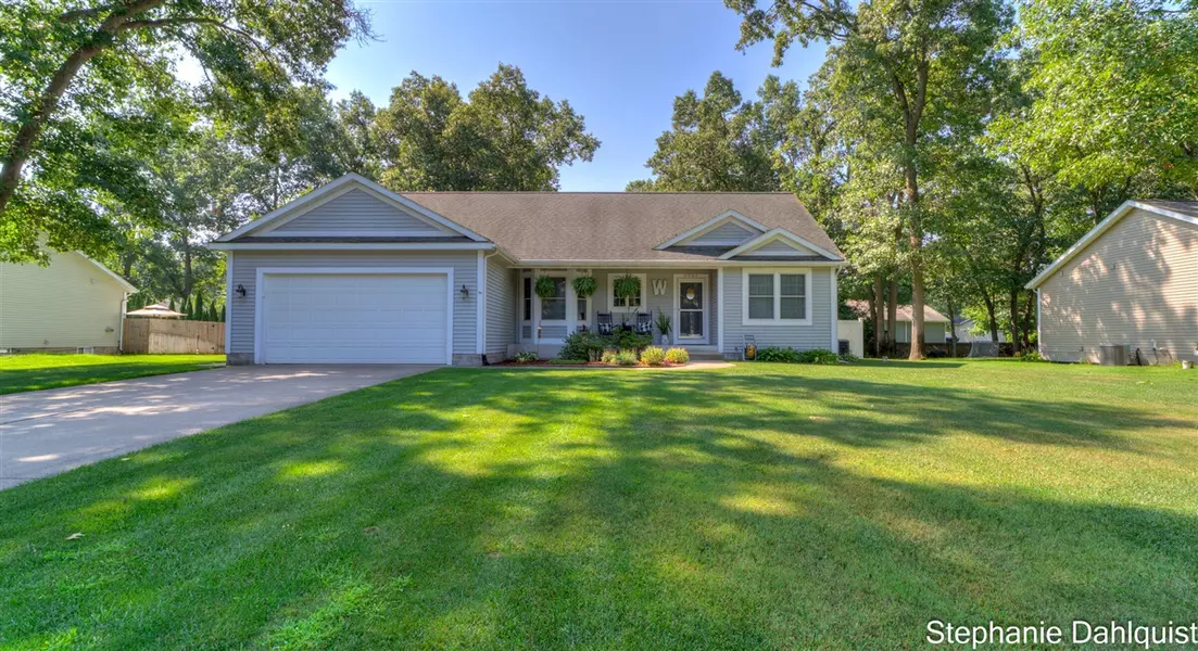 2551 Hiawatha Trail, Muskegon, MI 49445