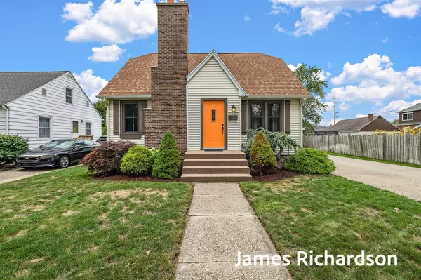 1037 Waverly Avenue, Grand Haven, MI 49417-2248