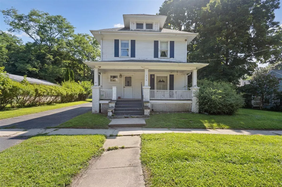 Marshall, MI 49068,314 N Linden Street