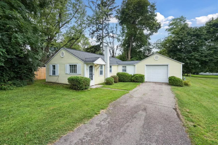 192 S West Street, Hillsdale, MI 49242