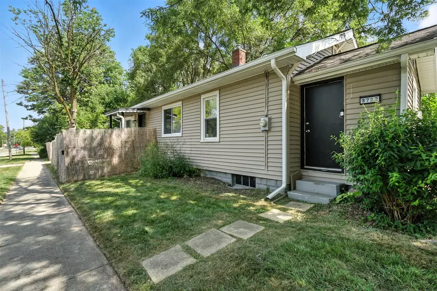 3722 Whitney Avenue, Flint, MI 48532-5267