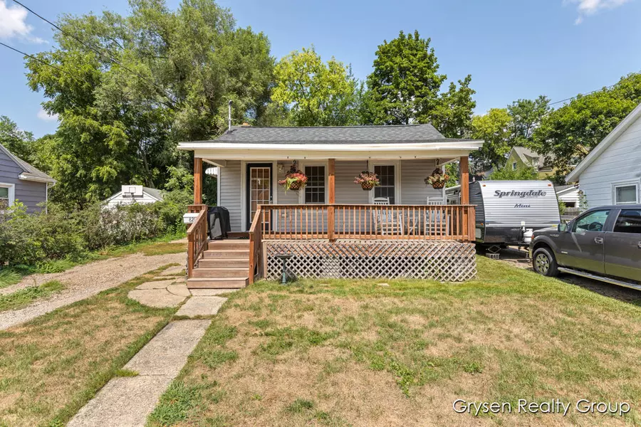 821 Flat Street, Grand Rapids, MI 49503