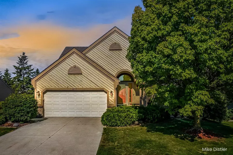 5877 Castle Brook Avenue, Kentwood, MI 49508