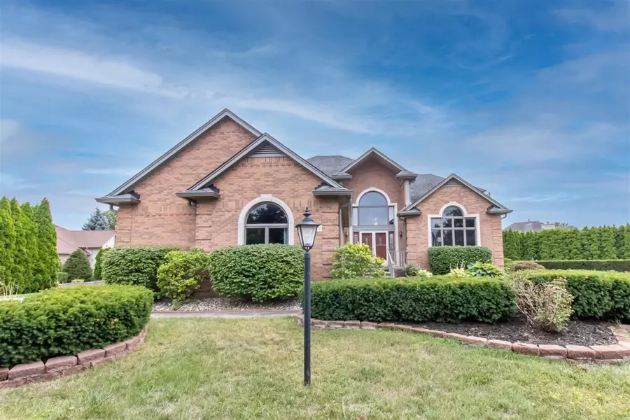 48290 FIR Court, Utica, MI 48315