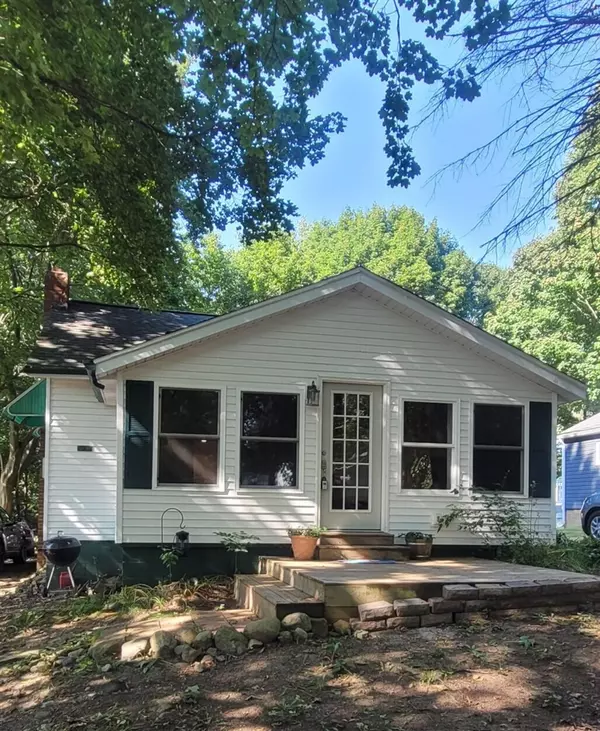1193 Lakeview Drive, Brooklyn, MI 49230-9420