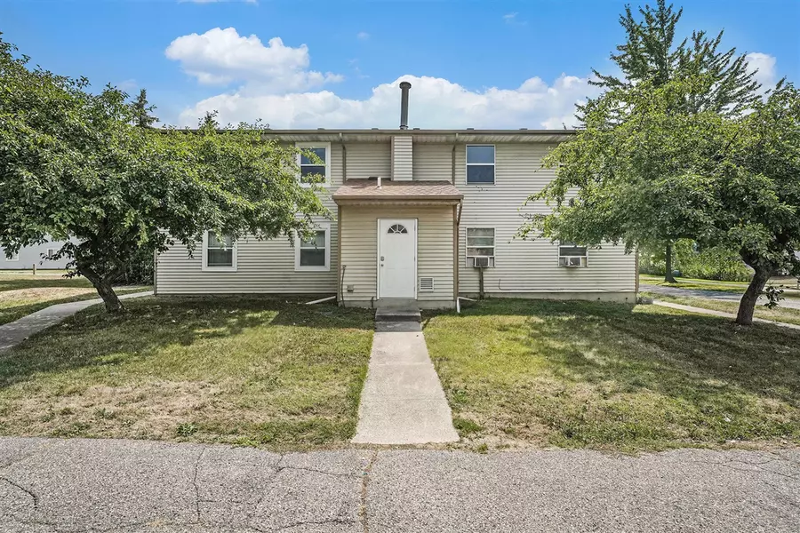 403 Stratford Way, Holland, MI 49423-8091